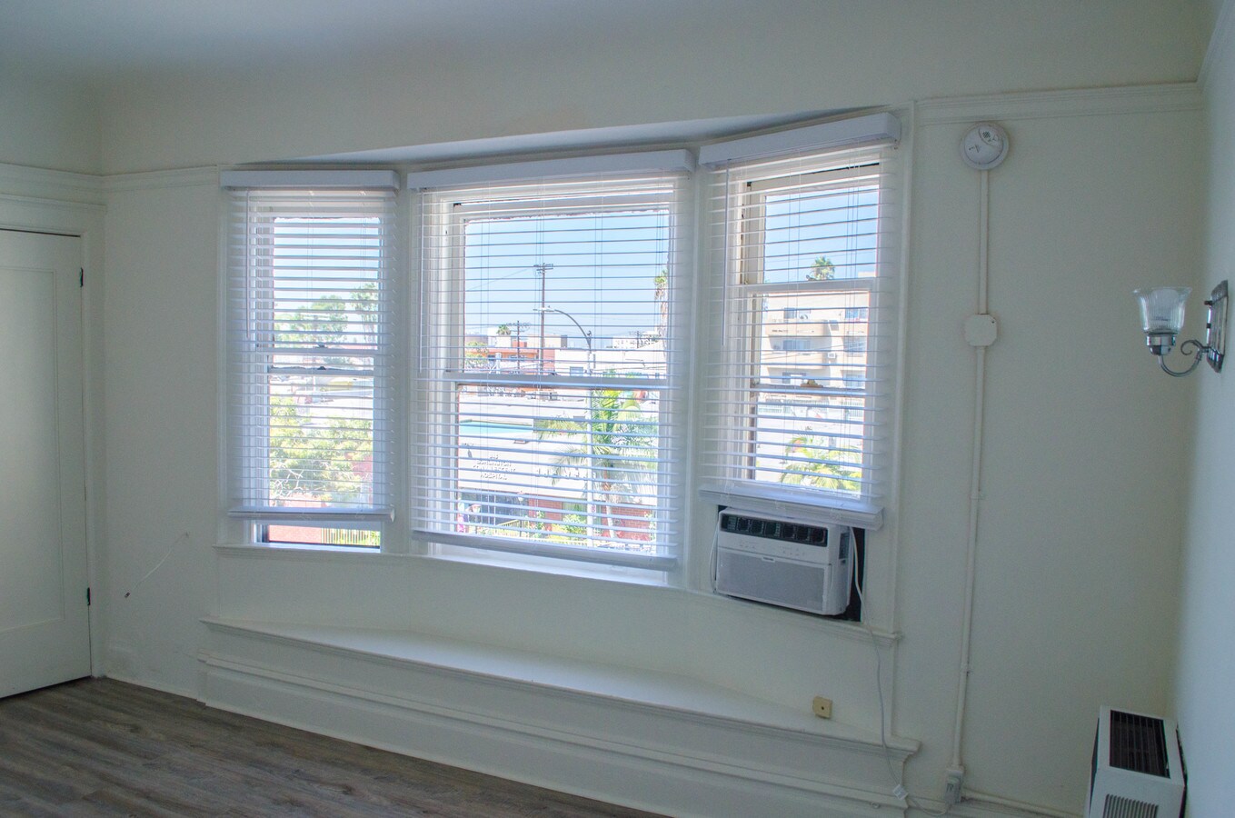 Photo - 836 S Burlington Ave Apartments Unit 5