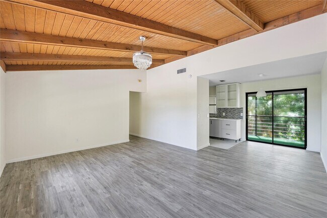 Photo - 3303 Kirk Rd Unidad 5