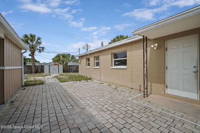 Photo - 1688 Eisenhower Ave