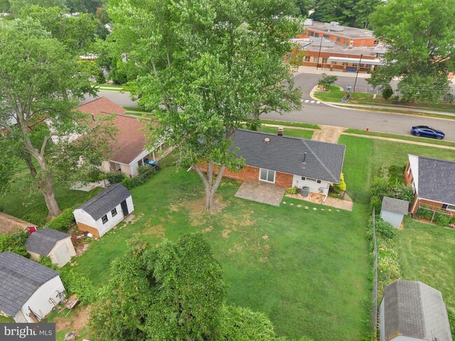 Building Photo - 5412 Nutting Dr