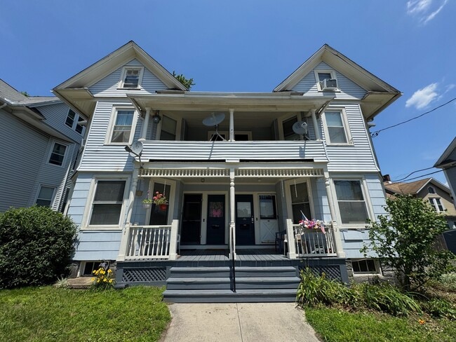 Photo - 17 Hillside Ave Apartamento