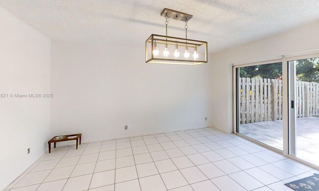 Photo - 8422 SW 44th Pl