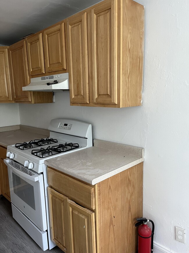 Photo - 240 W 21st St