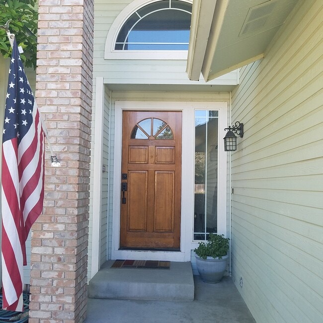 Photo - 2168 N Fastwater Ave
