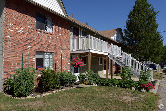 Apartments at Remington Pond - Apartments at Remington Pond