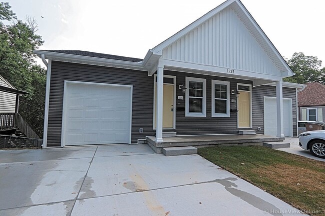 Building Photo - 1735 Dunklin St Unit 102