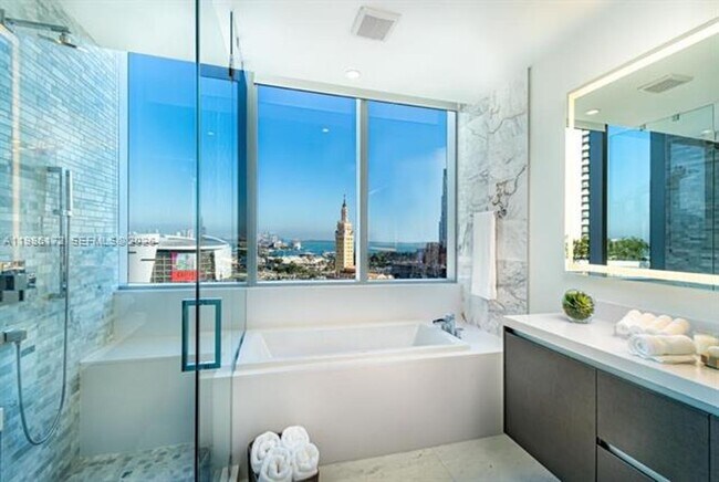 Photo - 851 NE 1st Ave Unit 851 NE 1st Ave # 1011