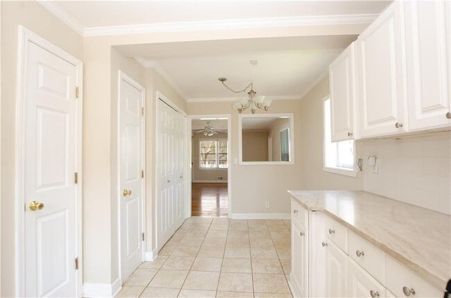 Photo - 1910 La Dawn Ln NW