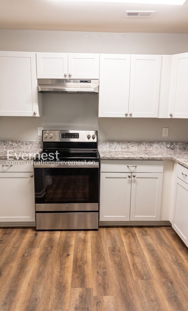 Photo - 3 Bed, 2 Bath Home with Fenced Backyard and Attached Garage / Available Soon!