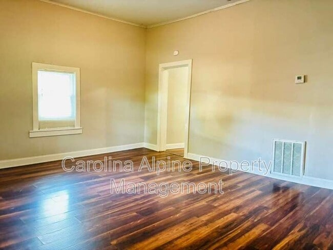 Photo - 318 Cemetery Dr