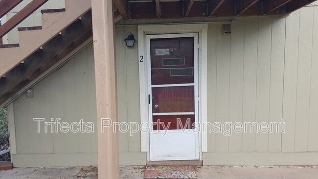Photo - 417 N Hollywood St Unit 2