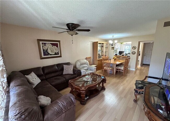 Photo - 4346 27th Ct SW Unidad 5