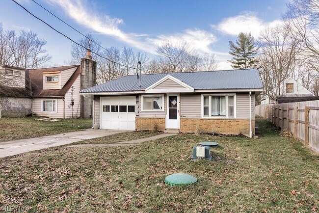 Photo - 14670 Zenith Dr House