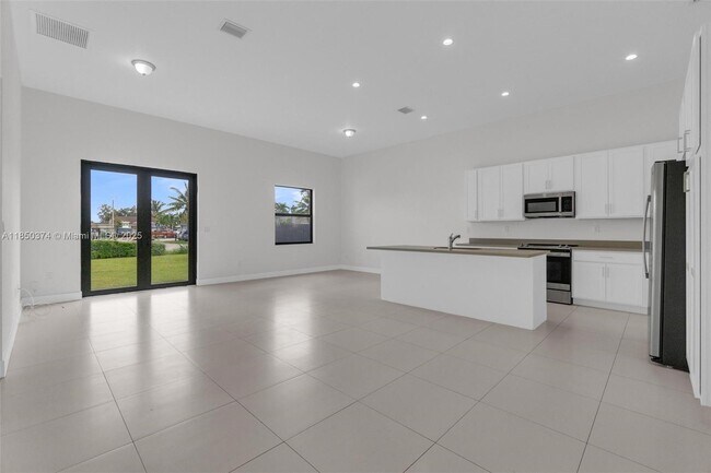 Photo - 19447 SW 124th Ct