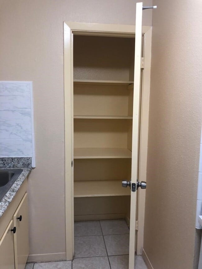Photo - 8933 Gaylord Dr Unit 172