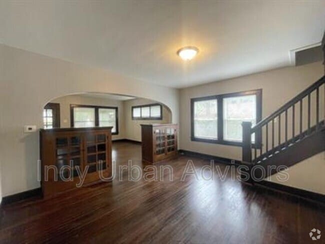 Building Photo - 916 E Tabor St Rental