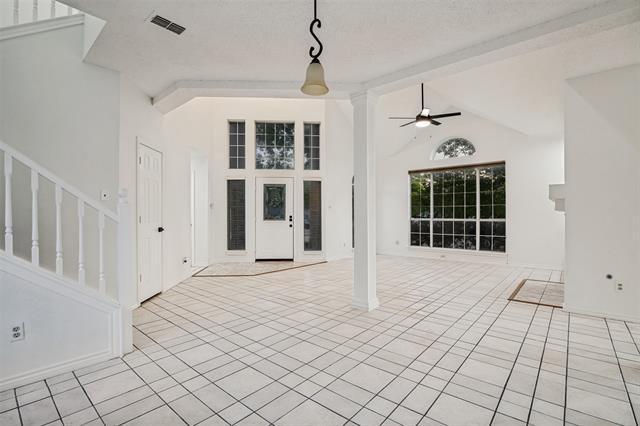 Photo - 1333 Maywood Ct