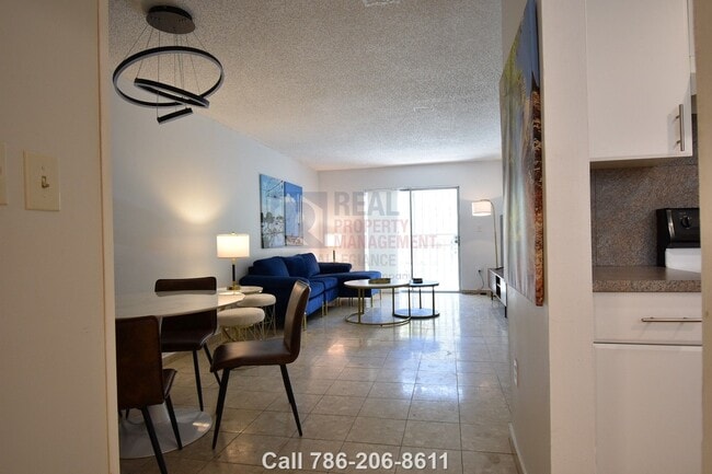 Photo - 1605 Meridian Ave