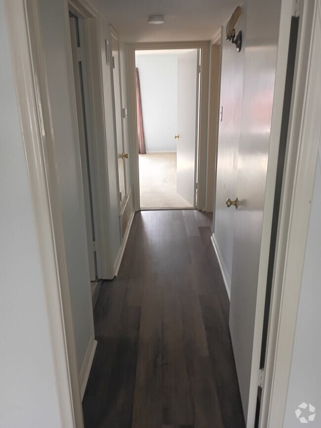 Building Photo - 3730 Fairfield Ave Unit 206  3 Rental