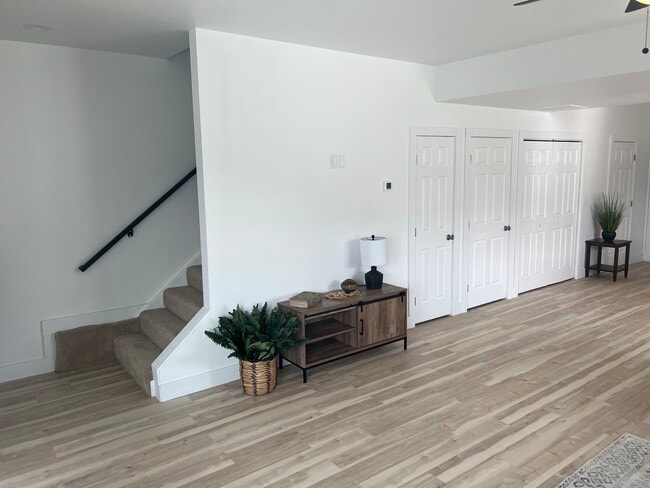 Photo - 1124 Winton Pl