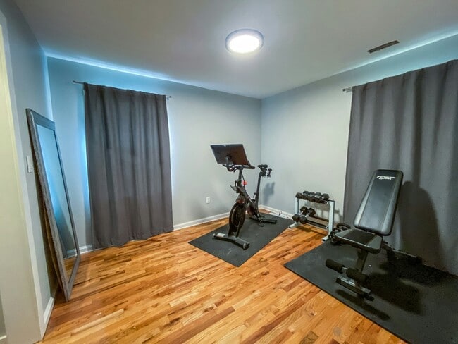 Photo - 2715 NE Weidler St