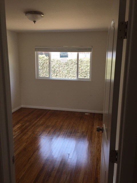 2512 N Buena Vista St Unit 2512