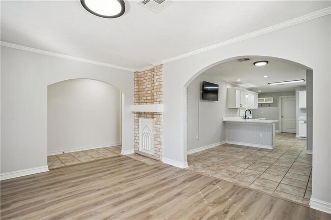 Photo - 2 Schill Ave