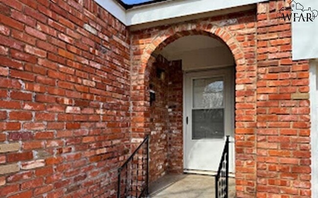 Photo - 2942 Boren Ave