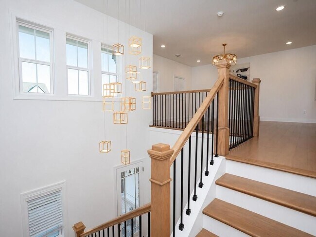 Photo - 6725 Dahlgren Ct