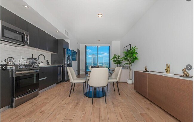 Photo - 398 NE 5th St Unit 1518