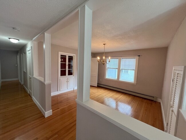 Photo - 19 Maple St