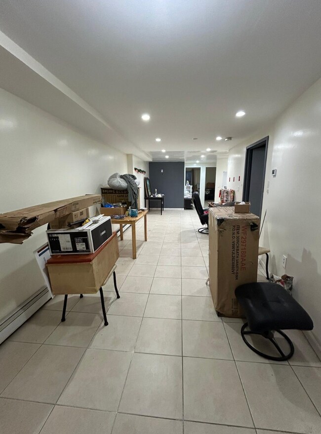 Photo - 434 Rutland Rd