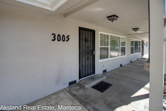 3005 W Lathrop Rd Unit 1