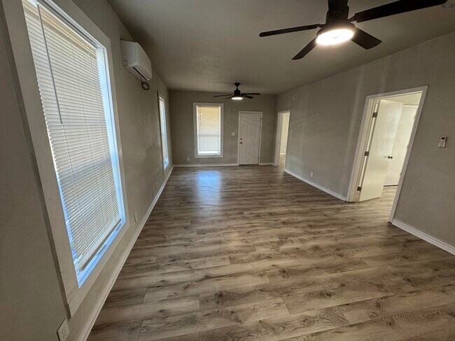 Photo - 1904 Grant St