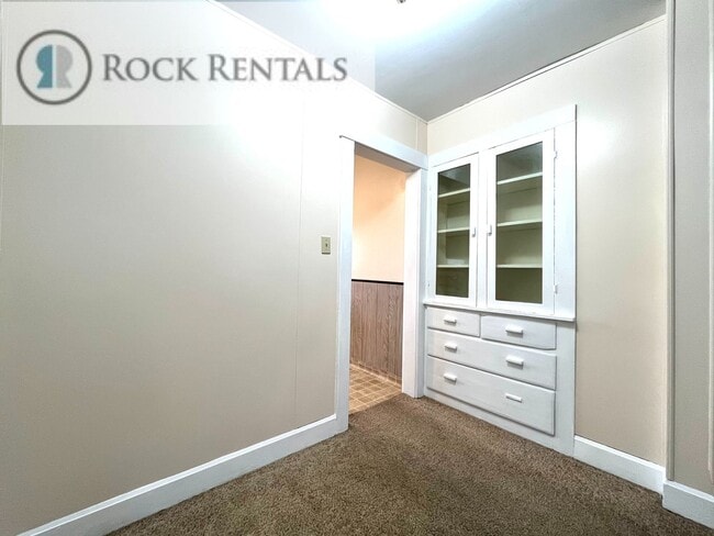 Photo - 2 Bed 1 Bath House in Quiet Neighborhood