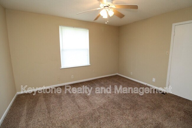 Photo - 1088 Pembroke Oak Grove Rd