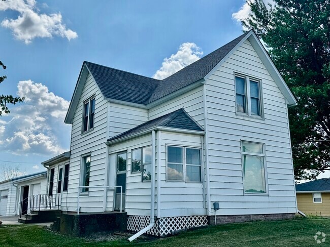 Building Photo - 50W419 Old State Rd Rental