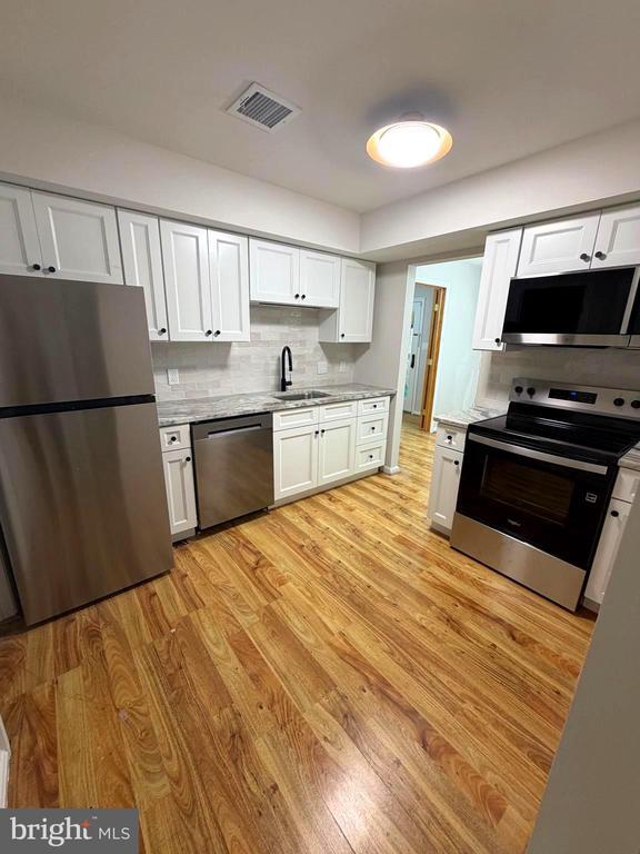 Photo - 209 Crescent Dr