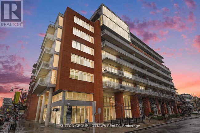 Photo - 354 Gladstone Ave Unit 323