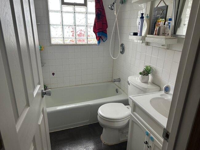 Photo - 406-408 Terrace Dr