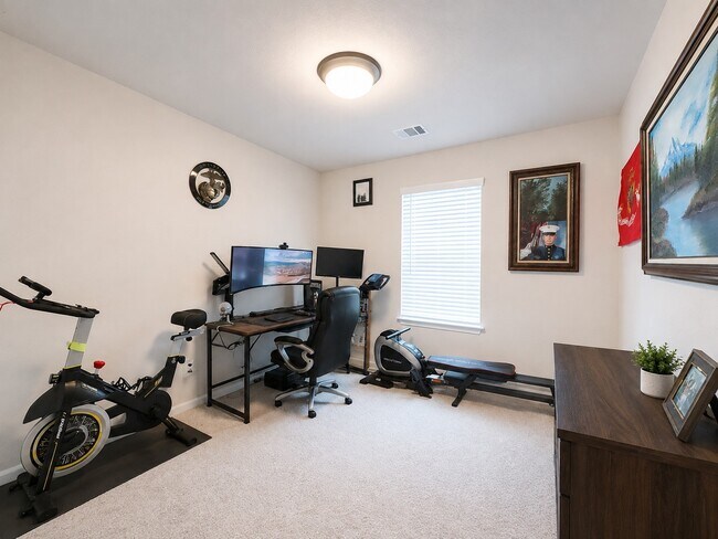 Photo - 377 Selah Ct
