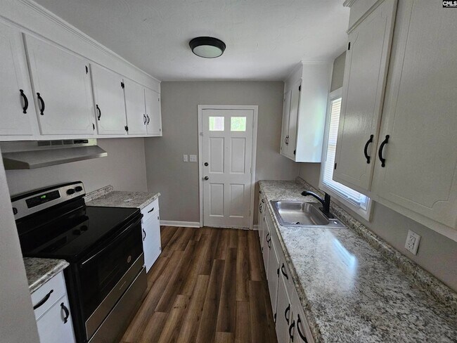 Photo - 3801 Water St