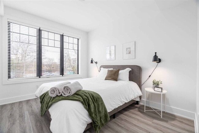 Photo - 585 Queens Ave Unité SI ID1388886P