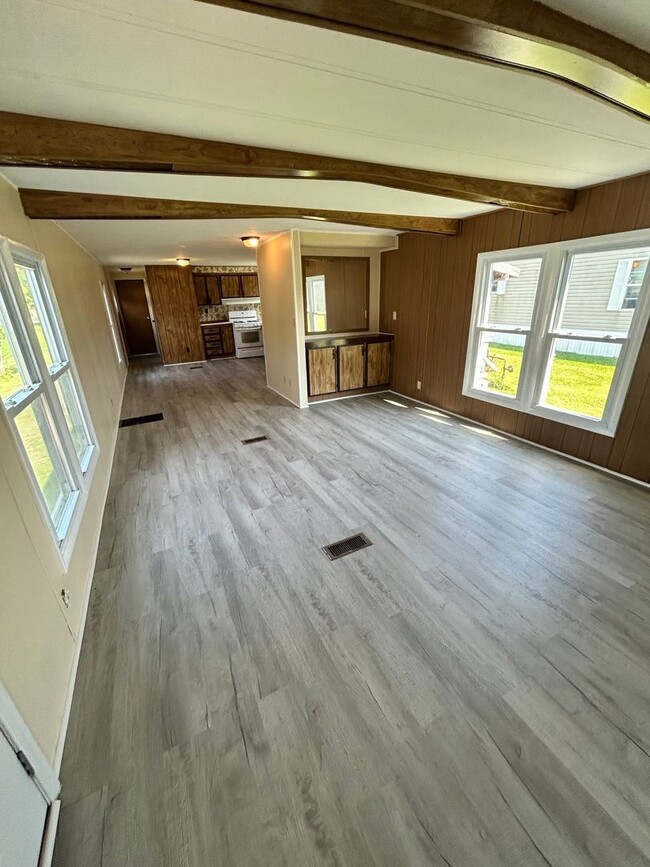 Photo - Thompsons Manor MHC