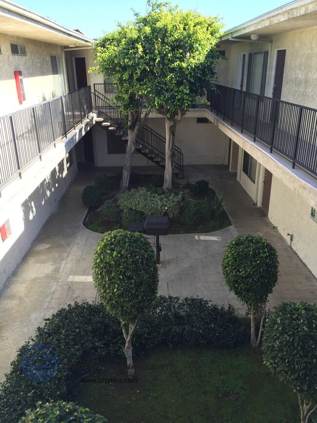 Photo - 1532 W. 257th St.