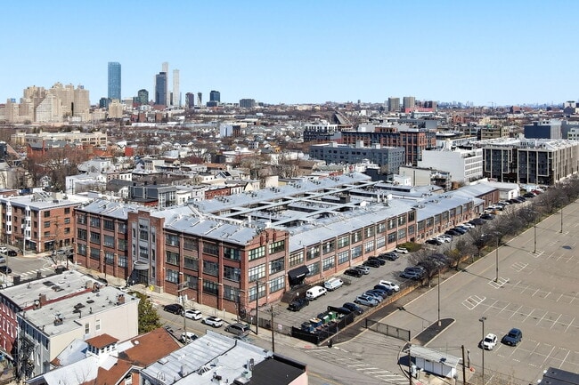 Photo - 300 COMMUNIPAW Ave