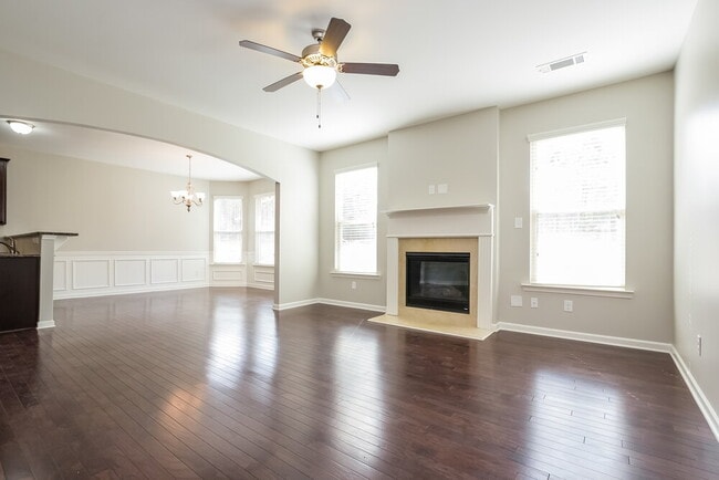 Photo - 5051 Saphire Ct