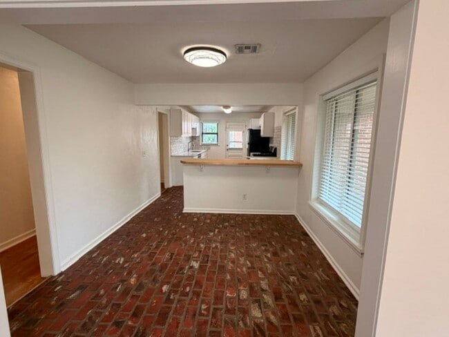 3200 NW 42nd St