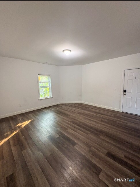 22 Brewster St Unidad 2nd Flr