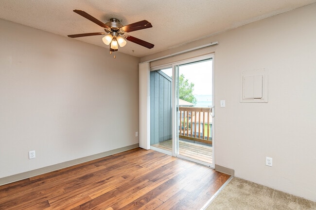 Moreland Place Apartments